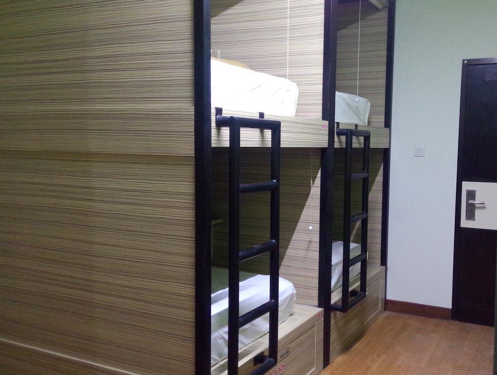 Cx Hostel Kuta Raya Cameră foto