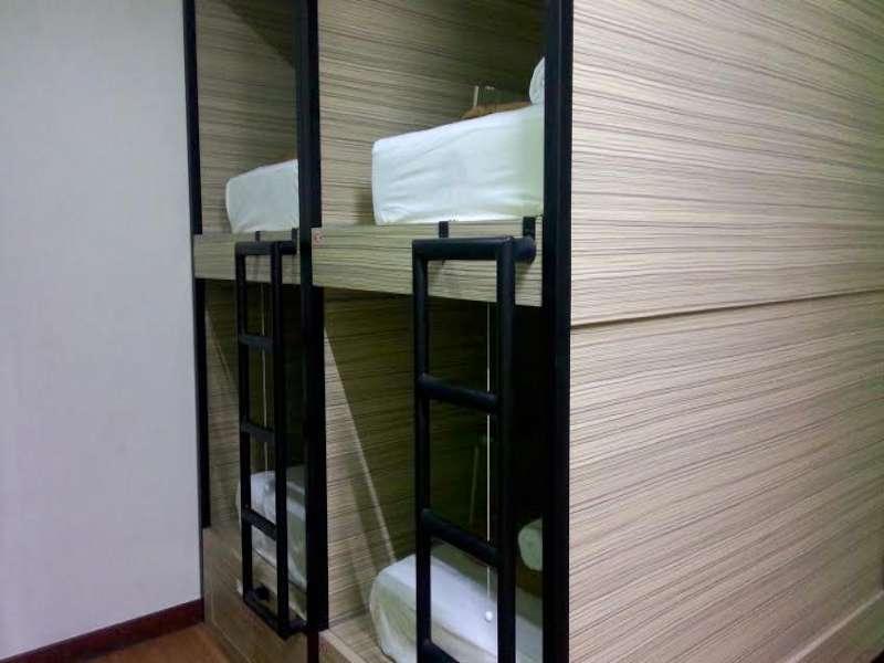 Cx Hostel Kuta Raya Exterior foto